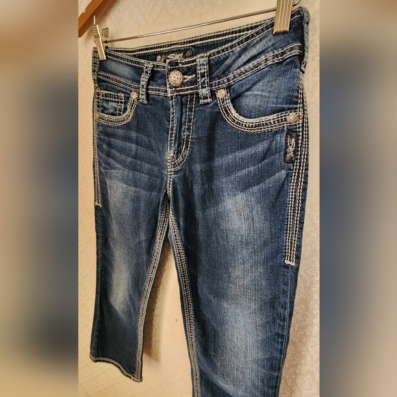 Silver Capris - Picture 11 of 11